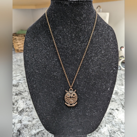 Vintage Bronze Owl Small Pendant Long Chain Necklace - Picture 5 of 5